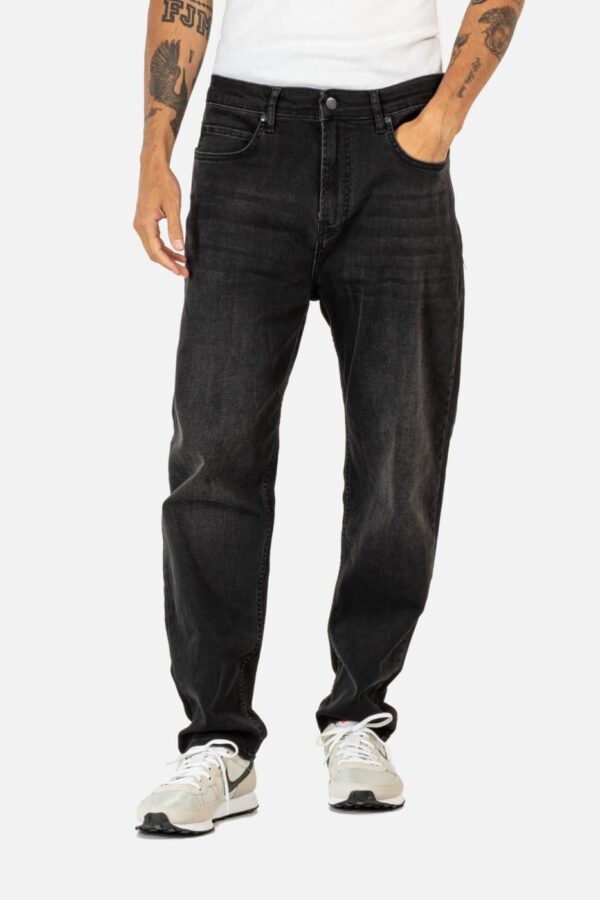 1105-001_02-001_black_wash1
