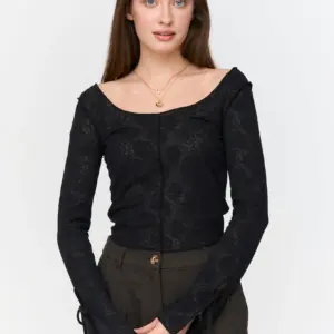 24COLOURS Stretch Lace Top | Black