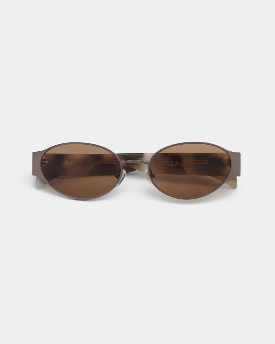 A.KJAeRBEDE_BELLA_KL2602_MATTEBROWN_COOKIEDOUGH_FLAT_960x1200_crop_center
