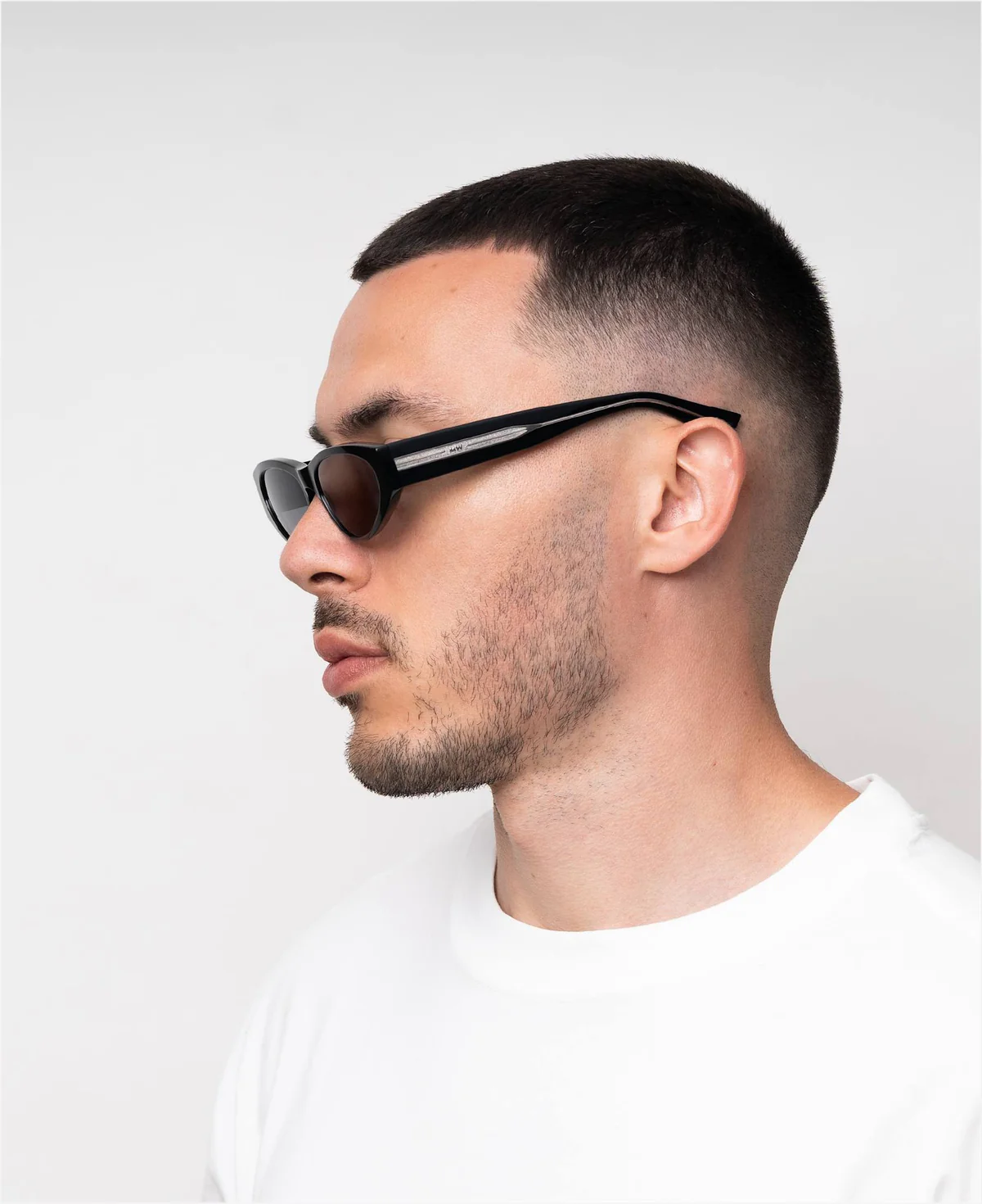 BLBKBK25-ISO_BLADE_Black_5