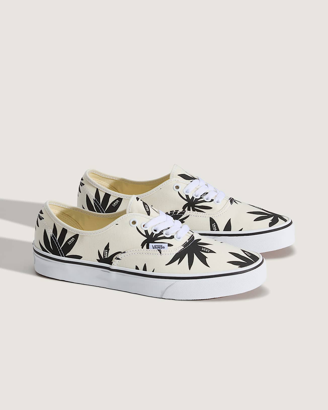 Authentic-Shoes-VANS-White-ALT1